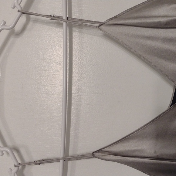 NEW NWOT Nili Lotan 100% Silk Short Cami Dress Pale Silver Silk Size Medium - Picture 4 of 16